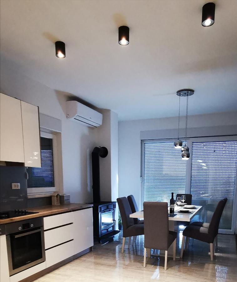 Cozy Comfortable Flat - Beautifull Panoramic View Makarska Eksteriør billede